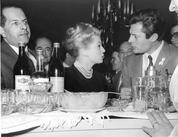 Anita Ekberg, Marcello Mastroianni, Terrazza Martini Milano